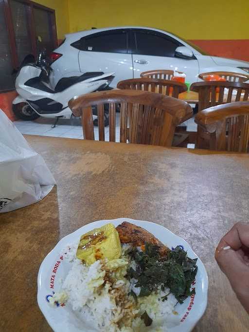 Rumah Makan Padang Murah 7