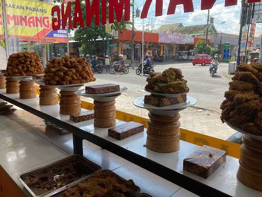 Rumah Makan Padang Sinar Minang 1