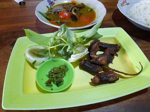 Warung Sambel Belut ꧋ꦮꦫꦱꦩꦧꦭꦧꦭꦠ 2