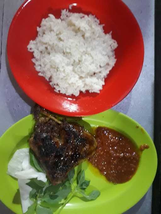 Ayam Bakar Cak Yin 8