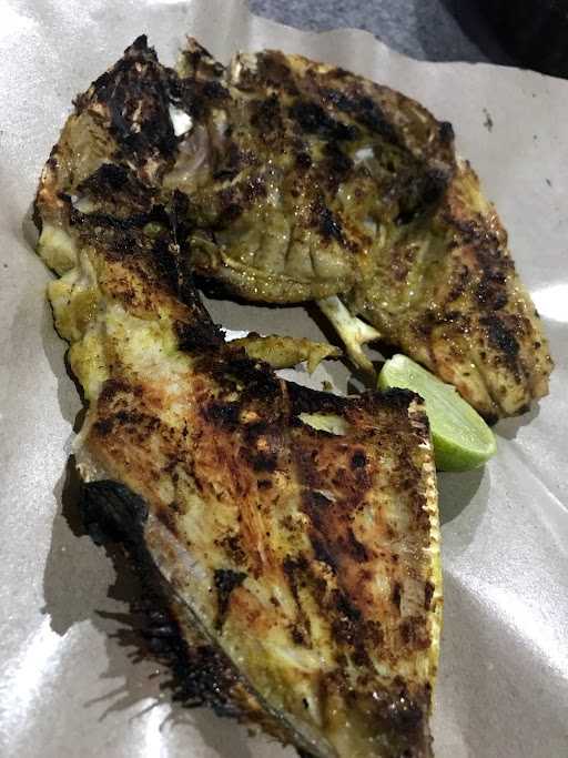 Ikan Bakar Mas Yanuwar 3