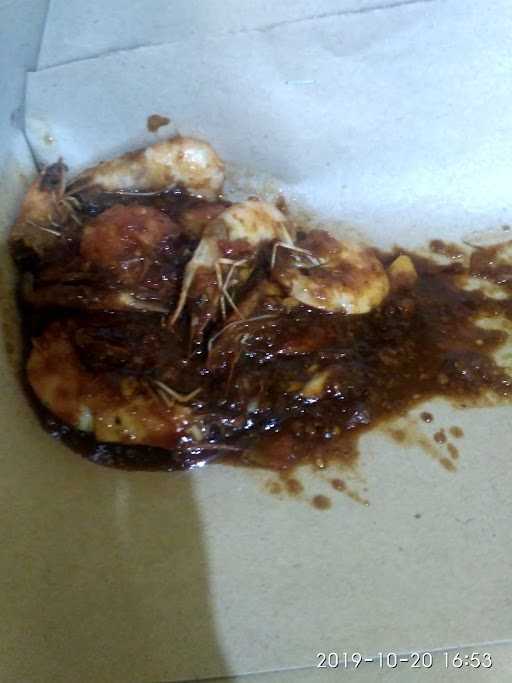 Sari Laut Santai Dan Ikan Bakar 7