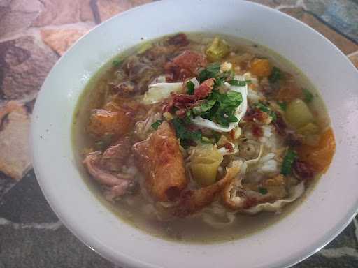 Warung Mie Ayam Soto Tia 3