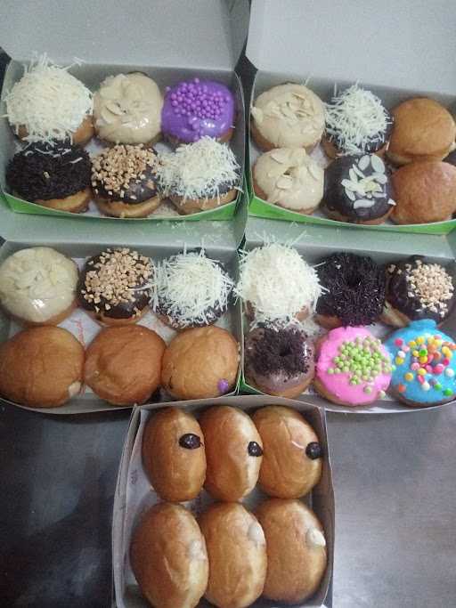 K'Nada Cake & Donuts 1