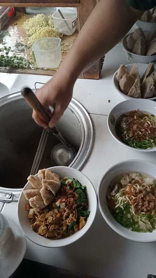 Bakso Jumbo Dan Mie Ayam Afifah 9