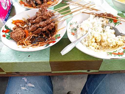 Sate Dan Gule Bu Minol 6