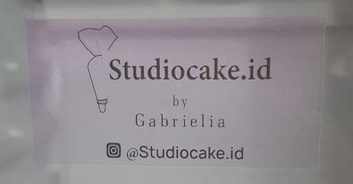 Studio Cake 6