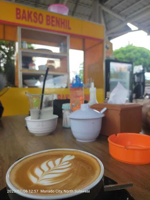 Bakso & Mie Ayam Benhil Manado 7