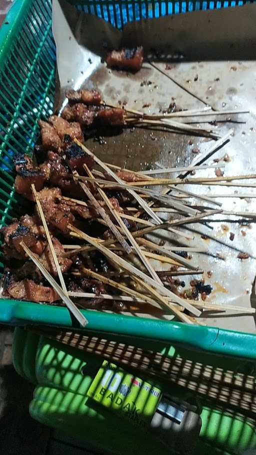 Sate Babi Kukuh 1