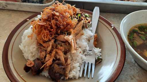 Warung Nasi Men Noli 10