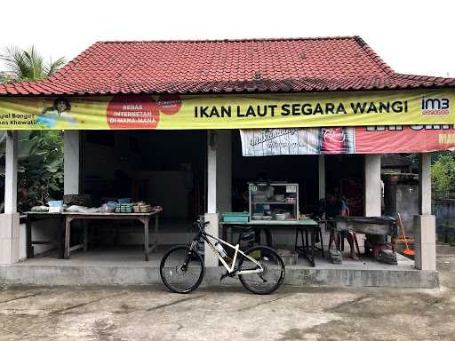 Warung Sate Ikan Laut 5