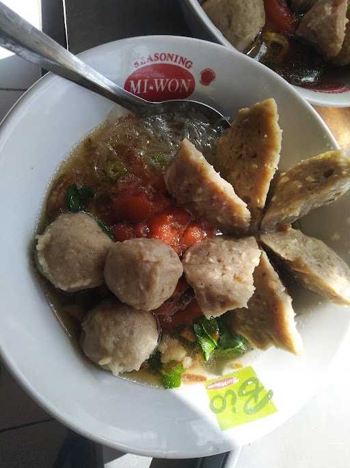 Mie Bakso Pengkolan Mas Ato 1