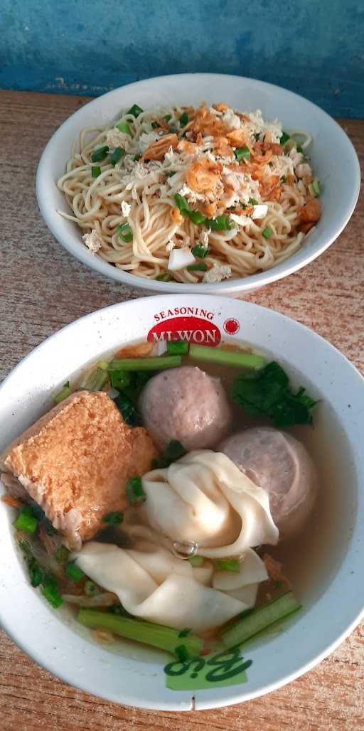 Mie Baso Mas Eko 4