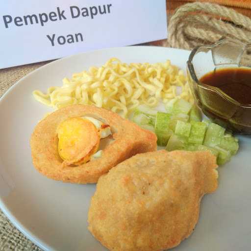 Pempek Dapoer Yoan 1