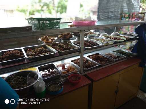 Warung Makan Ibu Darmen 8