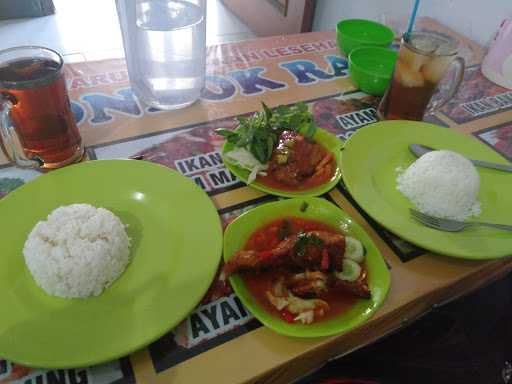 Warung Makan Lesehan Pondok Raos 7