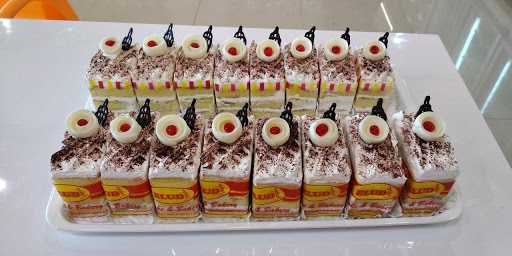 Elud Cake And Bakery 2