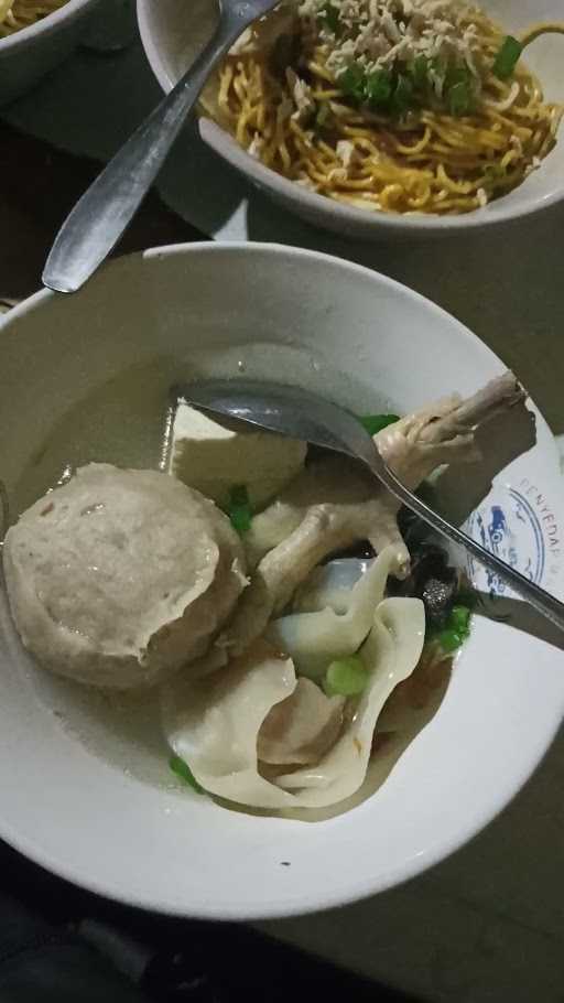 Mie Baso Pangsit Spesial Mas Parjo 4