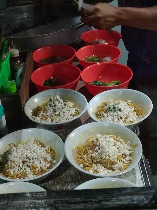 Bubur Ayam & Mie Baso Mustika Sari 4