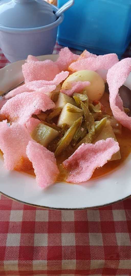 Lontong Sayur Padang Uwo 1