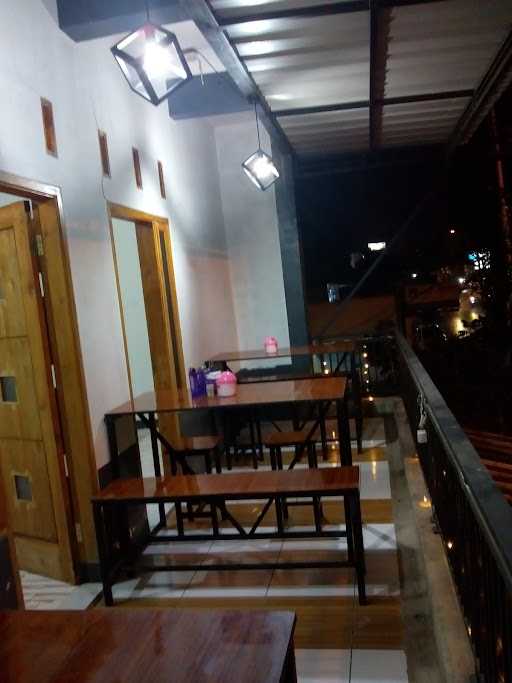 Rumah Makan Padang 10