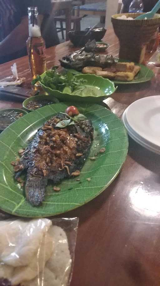 Warung Nasi Saluyu 5