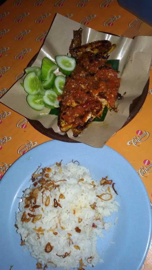 Ayam Penyet Bu Rini Tegal 7