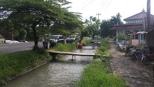 Warung Sate  Beruntung  5