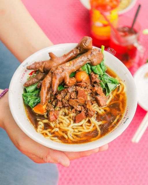 Mie Ayam Tiga Rasa 1