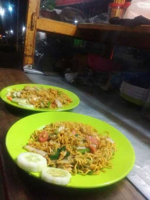 Nasi Goreng Gila 8