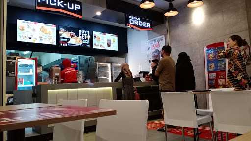 KFC Box - Phinisi Point Mall 10