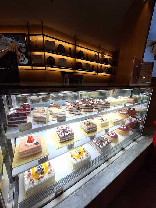 Mako Cake & Bakery - Sentral Komersial Arengka 6