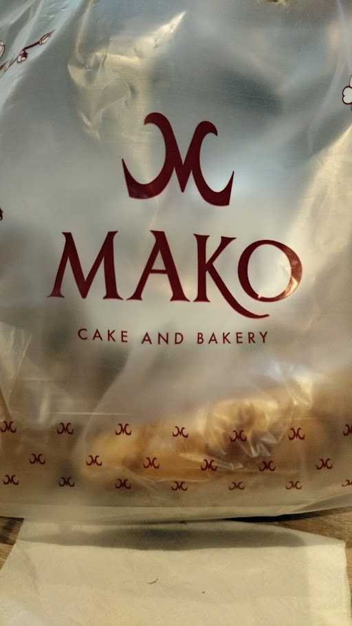 Mako Cake & Bakery - Sentral Komersial Arengka 4