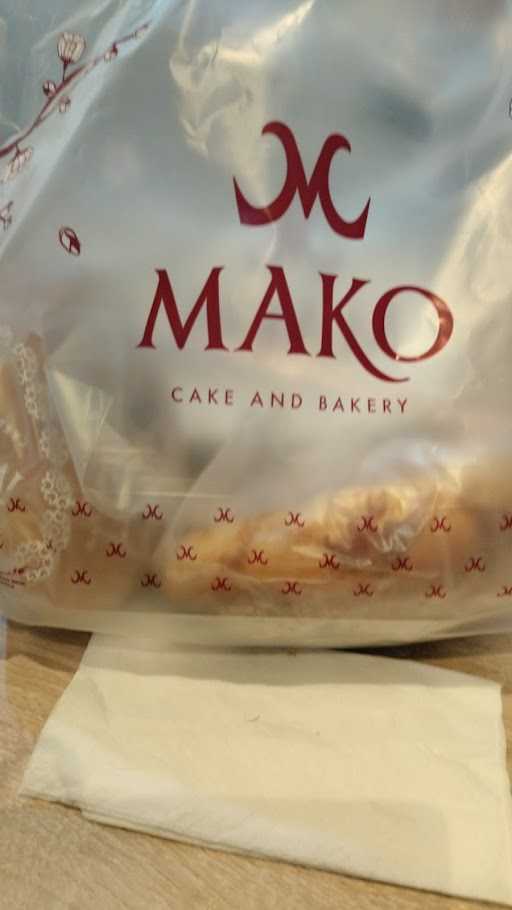 Mako Cake & Bakery - Sentral Komersial Arengka 1