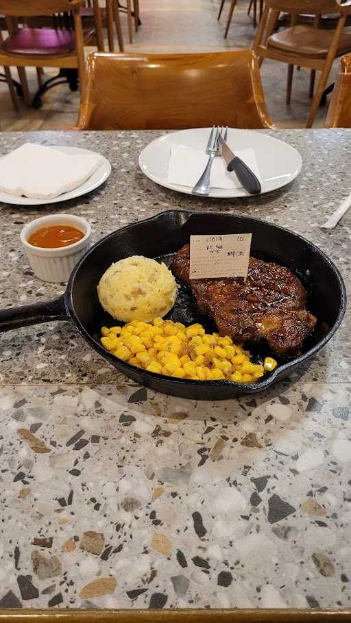 Steak Hotel By Holycow! Tkp Pekanbaru 6