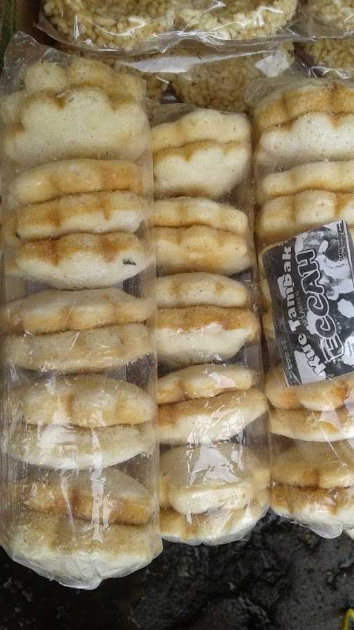 Toko Kue Khas Banjar Uway 4