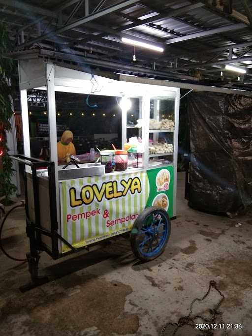 Pempek Lovelya 2