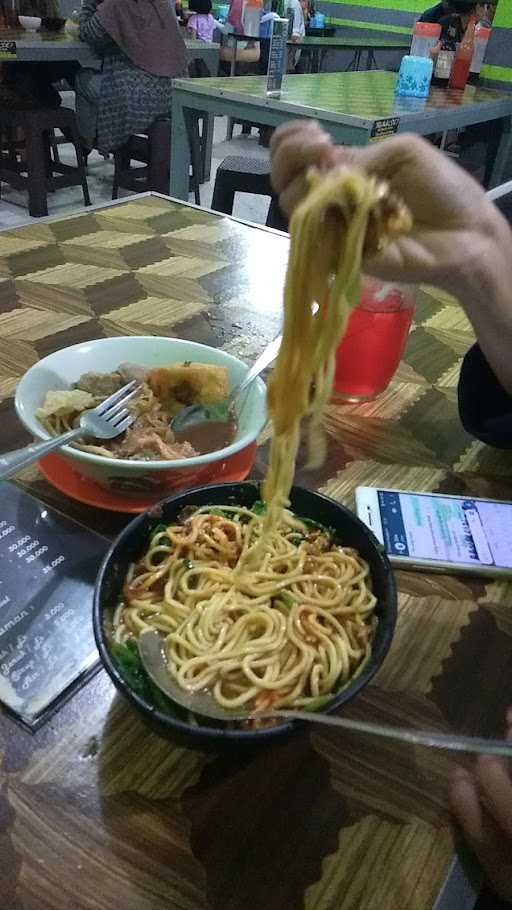 Bakso & Mie Ayam Blangkon 1