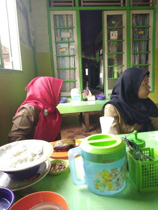 Warung Makan Khas Banjar 7