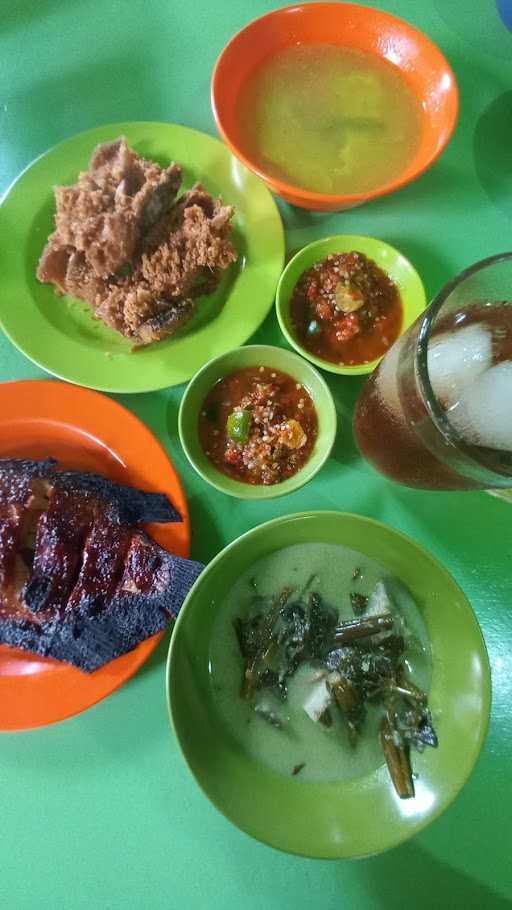 Warung Makan Khas Banjar 3