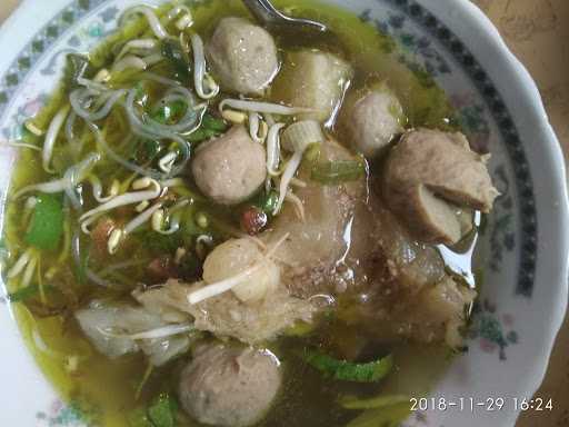 Bakso Kikil Lapangan Masbagik 4