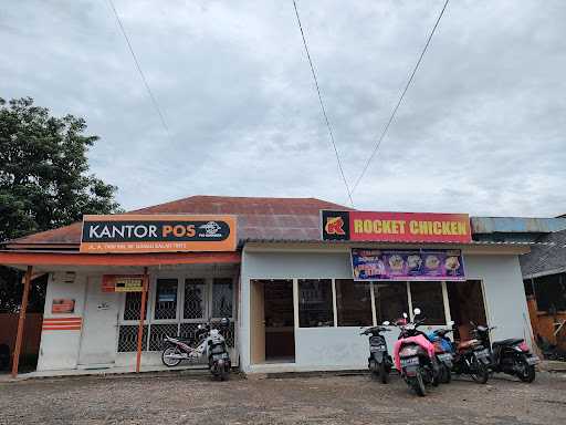 Rocket Chicken Danau Salak 5