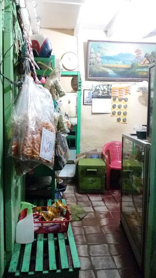 Warung Ibu Nona 5