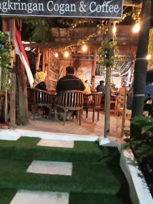 Angkringan Cogan & Coffee 3