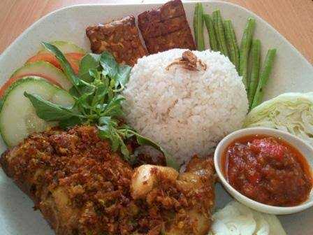 Ayam Penyet Ibu Elin 8