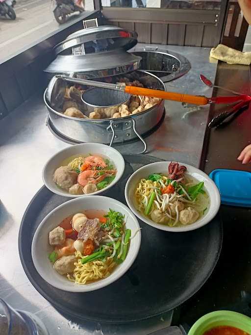 Bakso Seafood 86 Matraman 8