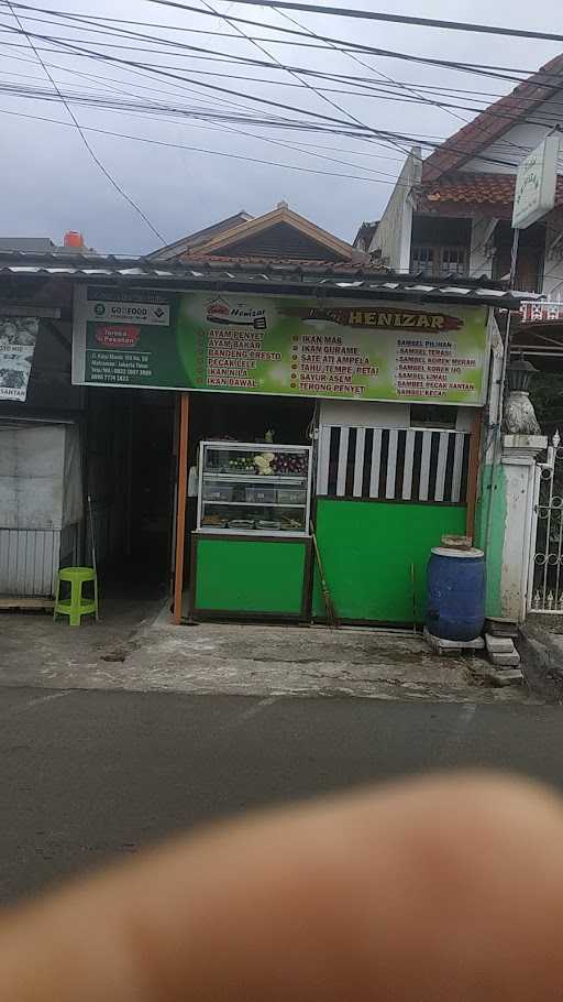 Kedai Henizar 6