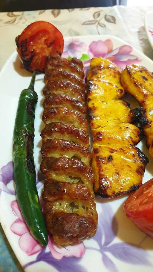 Kourosh Kebab Pramuka 10