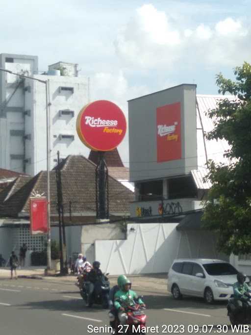 Richeese Factory Matraman 10