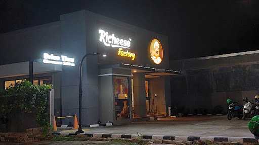 Richeese Factory Utan Kayu 9